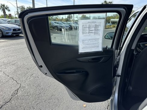 Used 2021 Chevrolet Spark LT image 38