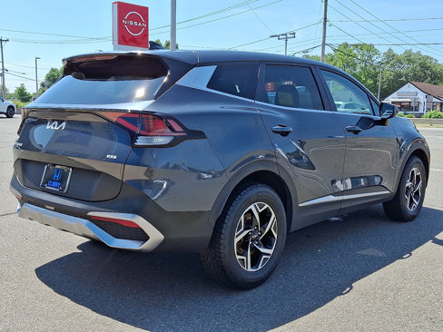 Used 2023 Kia Sportage LX image 4