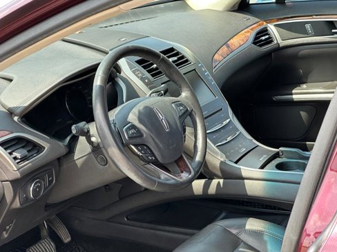 Used 2013 Lincoln MKZ image 14