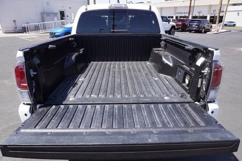 Used 2022 Toyota Tacoma TRD Sport image 9