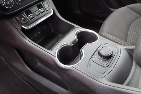 Used 2018 GMC Terrain SLE image 15