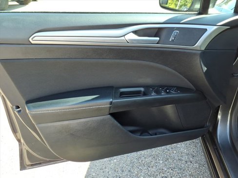 Certified 2019 Ford Fusion SE image 15