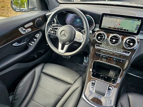 Certified 2020 Mercedes-Benz GLC 300 4MATIC image 27