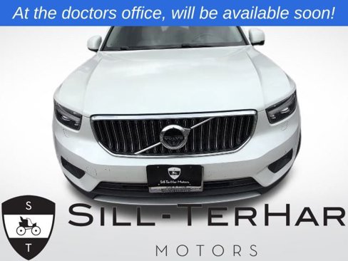 Used 2019 Volvo XC40 T5 Inscription image 1