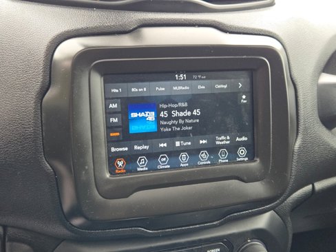 Used 2020 Jeep Renegade Latitude w/ Cold Weather Group image 24