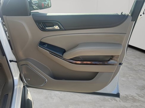 Used 2018 GMC Yukon SLT w/ Premium Edition image 13