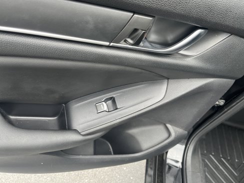 Used 2019 Honda Accord Sport image 14