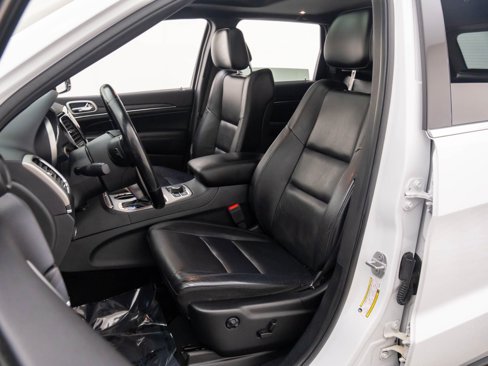 Used 2019 Jeep Grand Cherokee Limited image 14