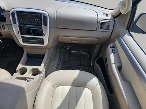 Used 2004 Mercury Mountaineer Premier image 4