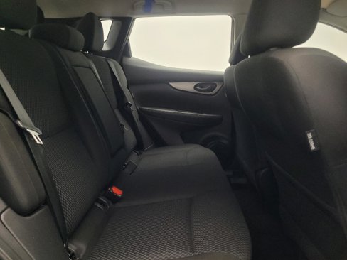 Used 2021 Nissan Rogue Sport S image 19