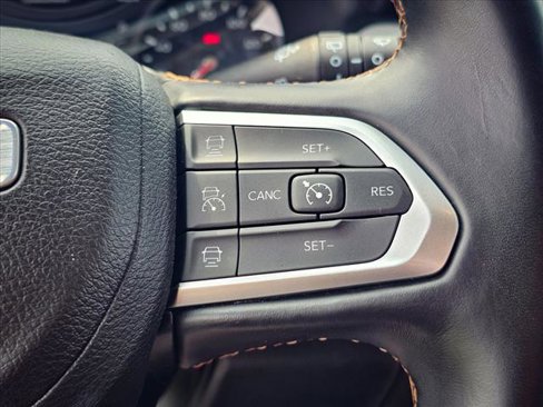 Used 2022 Jeep Compass Limited image 21