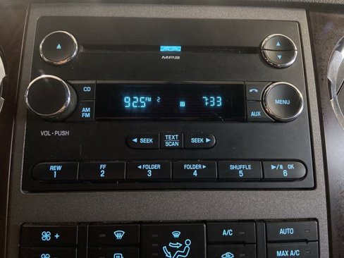 Used 2011 Ford F350 Lariat w/ Lariat Interior Pkg image 18