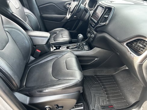 Used 2021 Jeep Cherokee Limited w/ Elite Package image 10