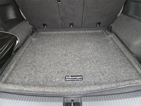 Used 2024 Volkswagen Tiguan SE image 34