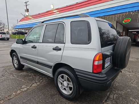 Used 2004 Chevrolet Tracker 2WD w/ Preferred Equipment Group image 24