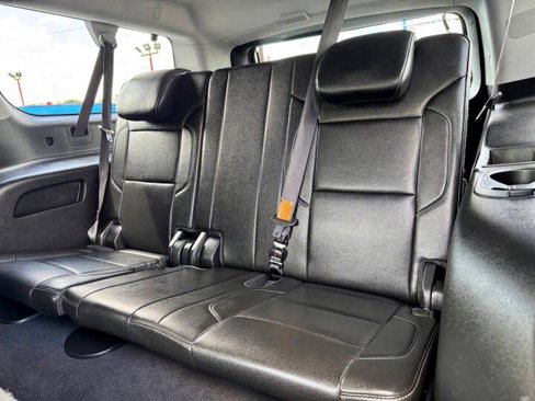 Used 2019 Chevrolet Suburban LT image 12