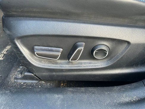 Used 2016 Toyota Prius Four Touring image 29