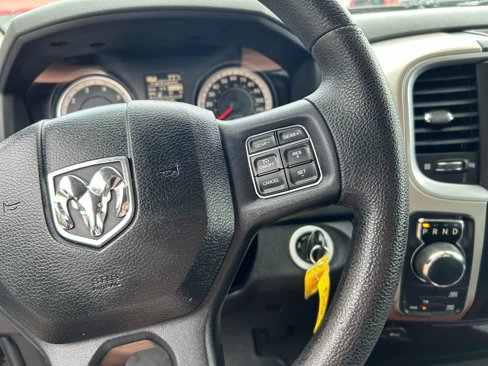 Used 2016 RAM 1500 Classic SLT image 15
