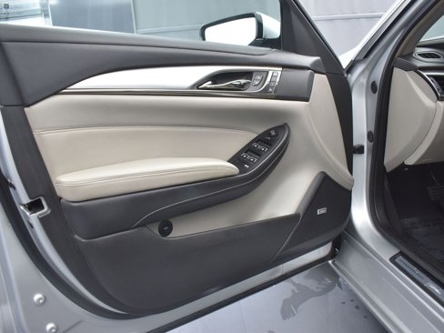 Used 2018 Cadillac CTS Sedan w/ Seating Package image 25