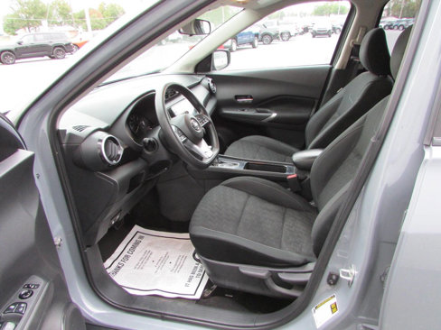 Used 2021 Nissan Kicks SV image 6