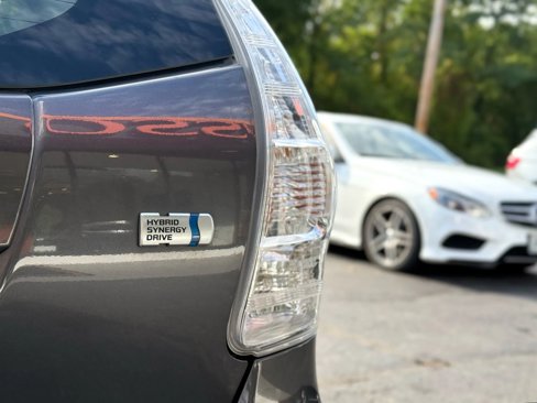 Used 2012 Toyota Prius V Two image 34