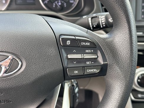 Used 2019 Hyundai Elantra SEL image 29