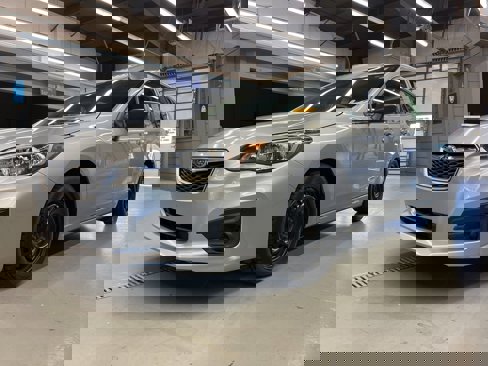 Used 2019 Subaru Impreza 2.0i image 3
