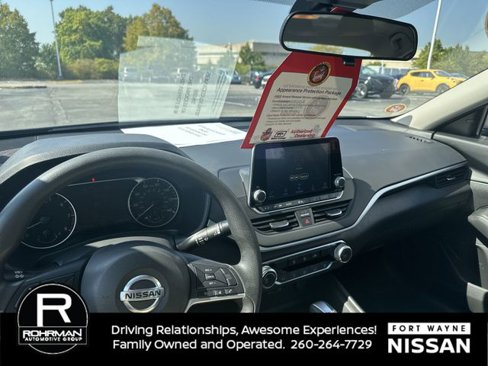 Certified 2022 Nissan Altima 2.5 SV image 11