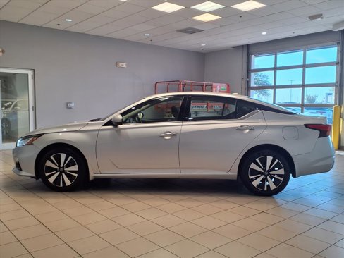 Used 2019 Nissan Altima 2.5 SV image 3