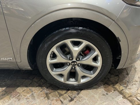 Used 2019 Kia Sorento SX w/ SX Touring Package image 24