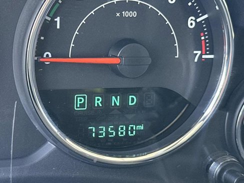 Used 2016 Jeep Wrangler Unlimited Sahara image 21