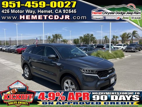 Used 2023 Kia Sorento LX image 1