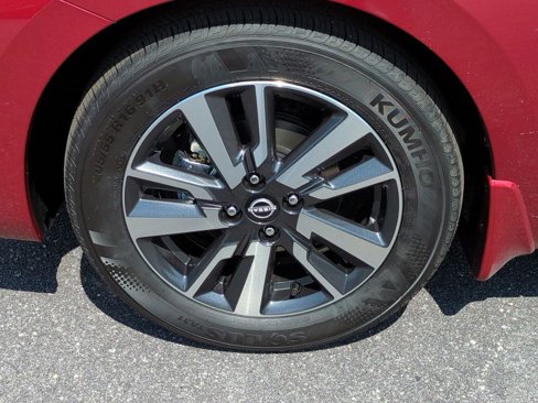 New 2025 Nissan Versa SV image 9
