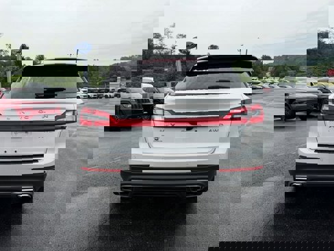 Used 2018 Lincoln MKX Reserve image 4