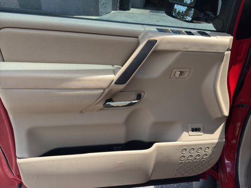 Used 2009 Nissan Titan LE w/ LE Max Utility Pkg image 25