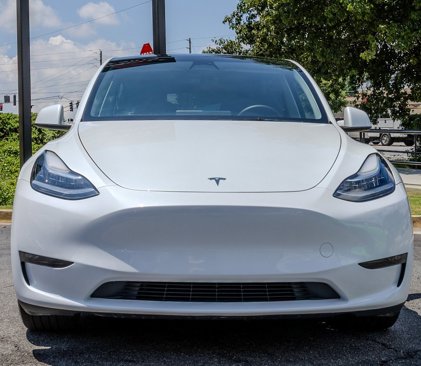Used 2023 Tesla Model Y Long Range image 2