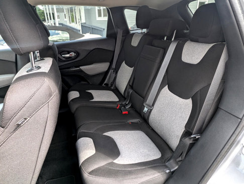 Used 2014 Jeep Cherokee Latitude image 31
