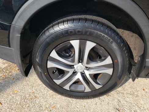 Used 2017 Toyota RAV4 LE image 44