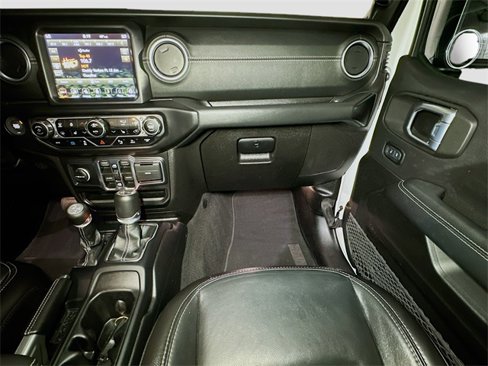 Certified 2021 Jeep Wrangler Unlimited Sahara w/ Cold Weather Group image 32