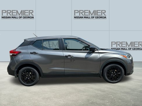 Certified 2020 Nissan Kicks S image 4
