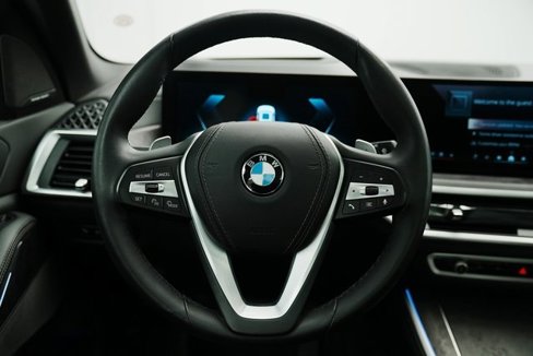 Used 2025 BMW X5 xDrive40i w/ Climate Comfort Package image 32