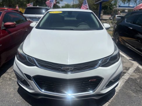 Used 2018 Chevrolet Cruze LT w/ RS Package image 5