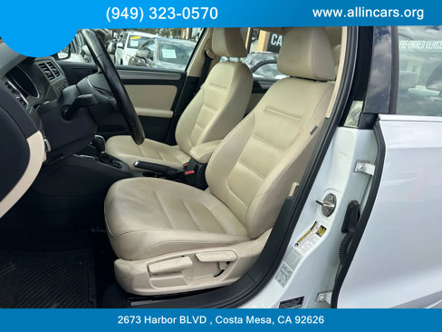 Used 2017 Volkswagen Jetta SE image 7