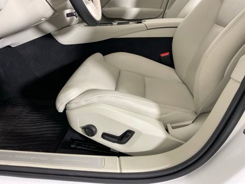 Certified 2024 Volvo S60 T8 Ultimate image 31