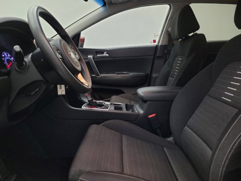 Used 2018 Kia Sportage LX image 17