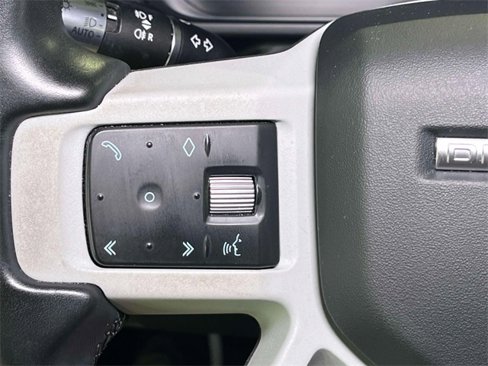 Used 2020 Land Rover Defender 110 First Edition image 38