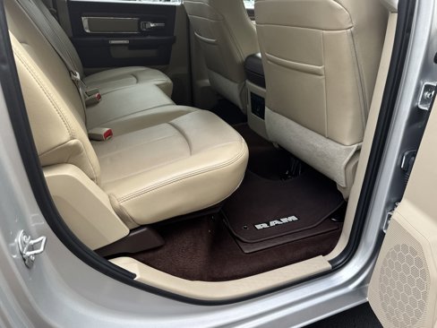 Used 2018 RAM 1500 Laramie w/ Convenience Group image 21