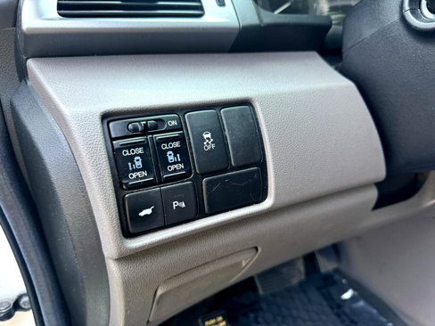 Used 2011 Honda Odyssey Touring image 27