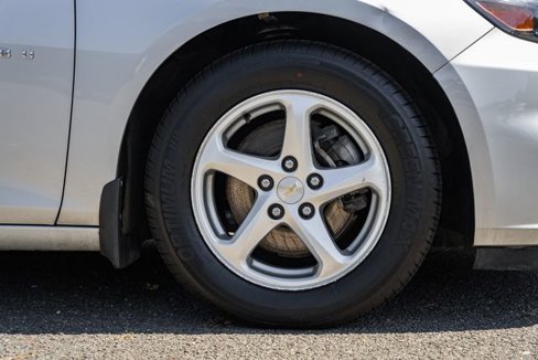 Used 2018 Chevrolet Malibu LS image 16