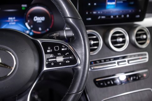 Used 2020 Mercedes-Benz GLC 300 4MATIC image 29